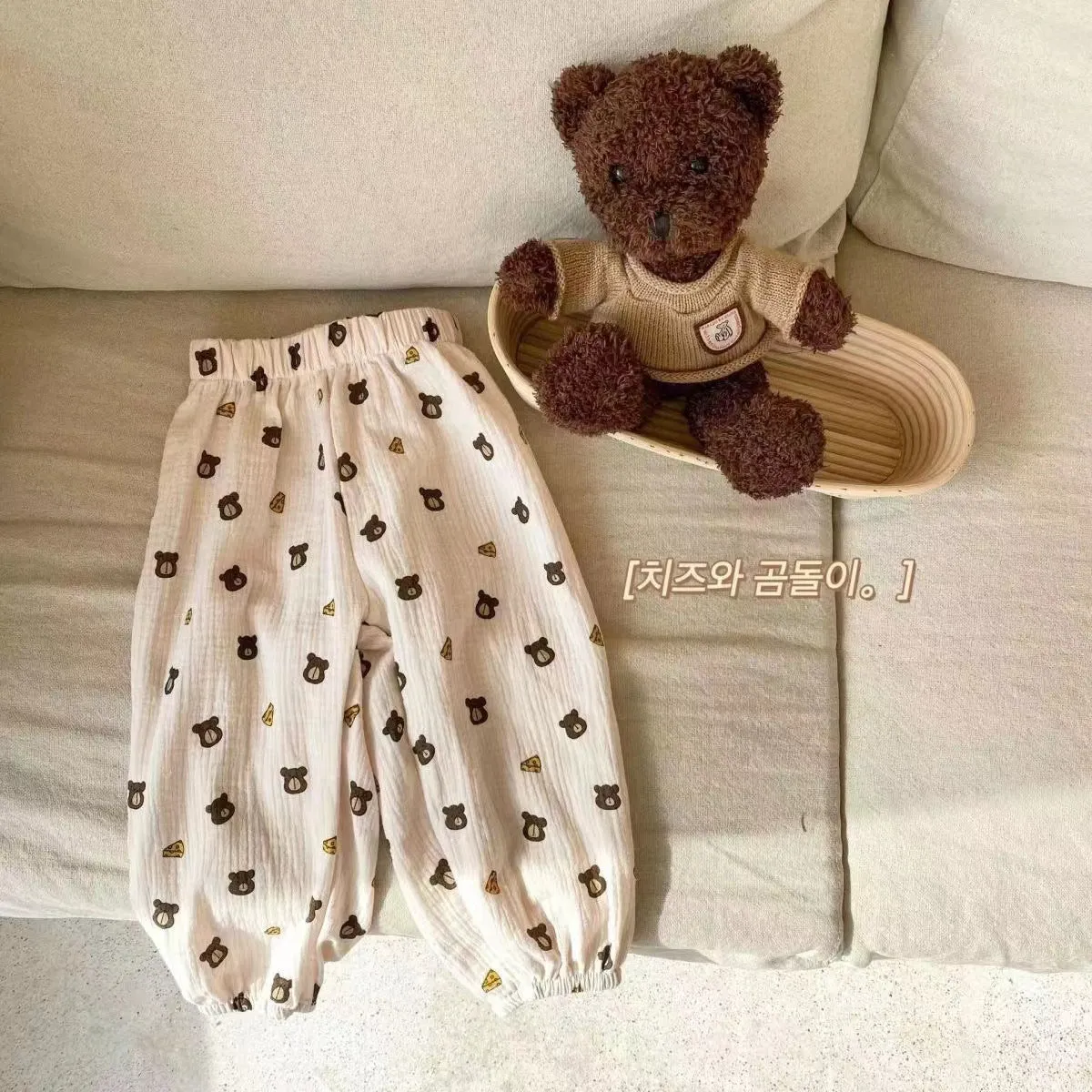 Korean-style double-layer ankle-tied ultra-thin cropped pants for toddlers, cotton anti mosquito pants with cartoon pattern, white bear design