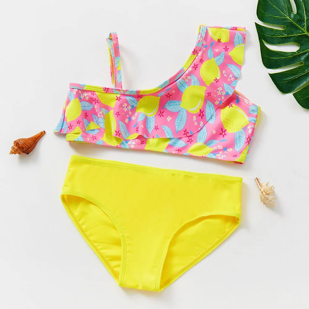 Girls' oblique shoulder strap split swimsuit in black graffiti, polyester fiber, fresh pattern briefs style
