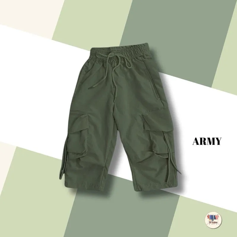 Unisex children cargo pants in solid colour with multiple pockets, suitable for heights 80-150 cm