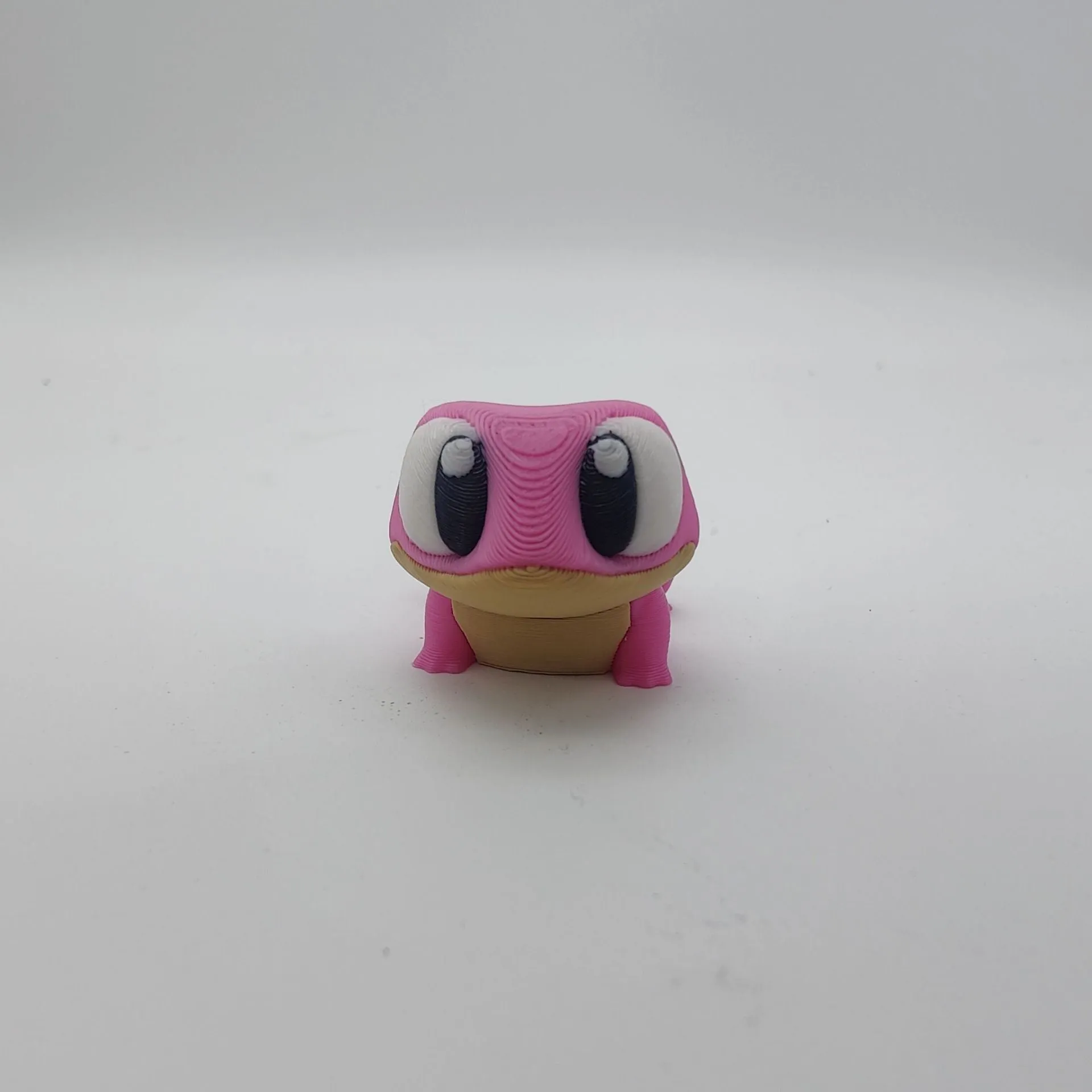 Keroppi small animal decoration model in green PLA plastic, compact figurine for desktop display
