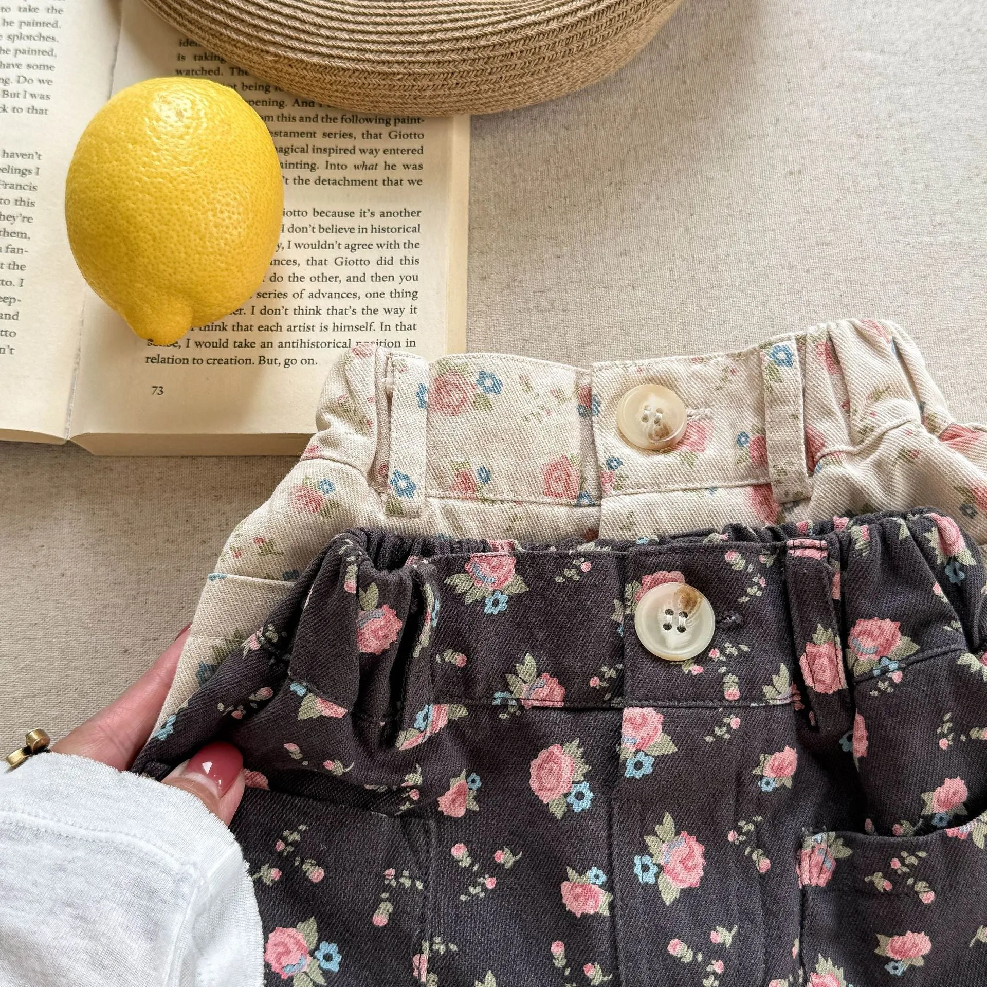 Summer washed cotton high-waist shorts for kids with hairband belt in beige and dark gray