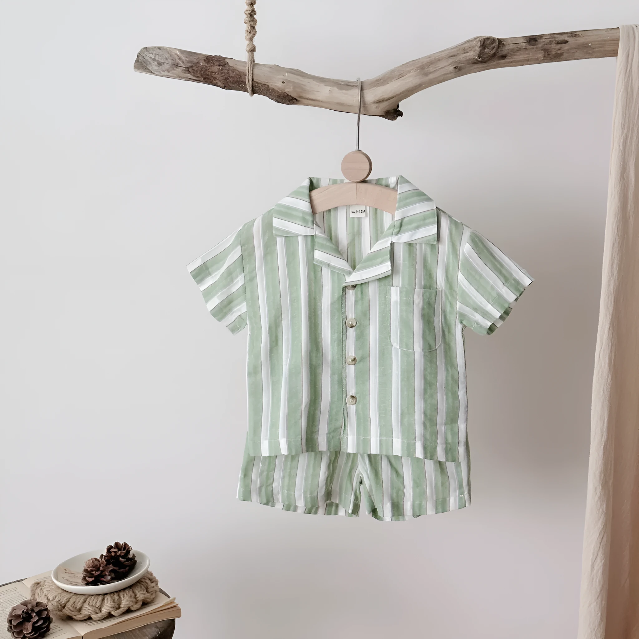 Children's striped cool breathable short-sleeved sports shorts set in olive colour for summer