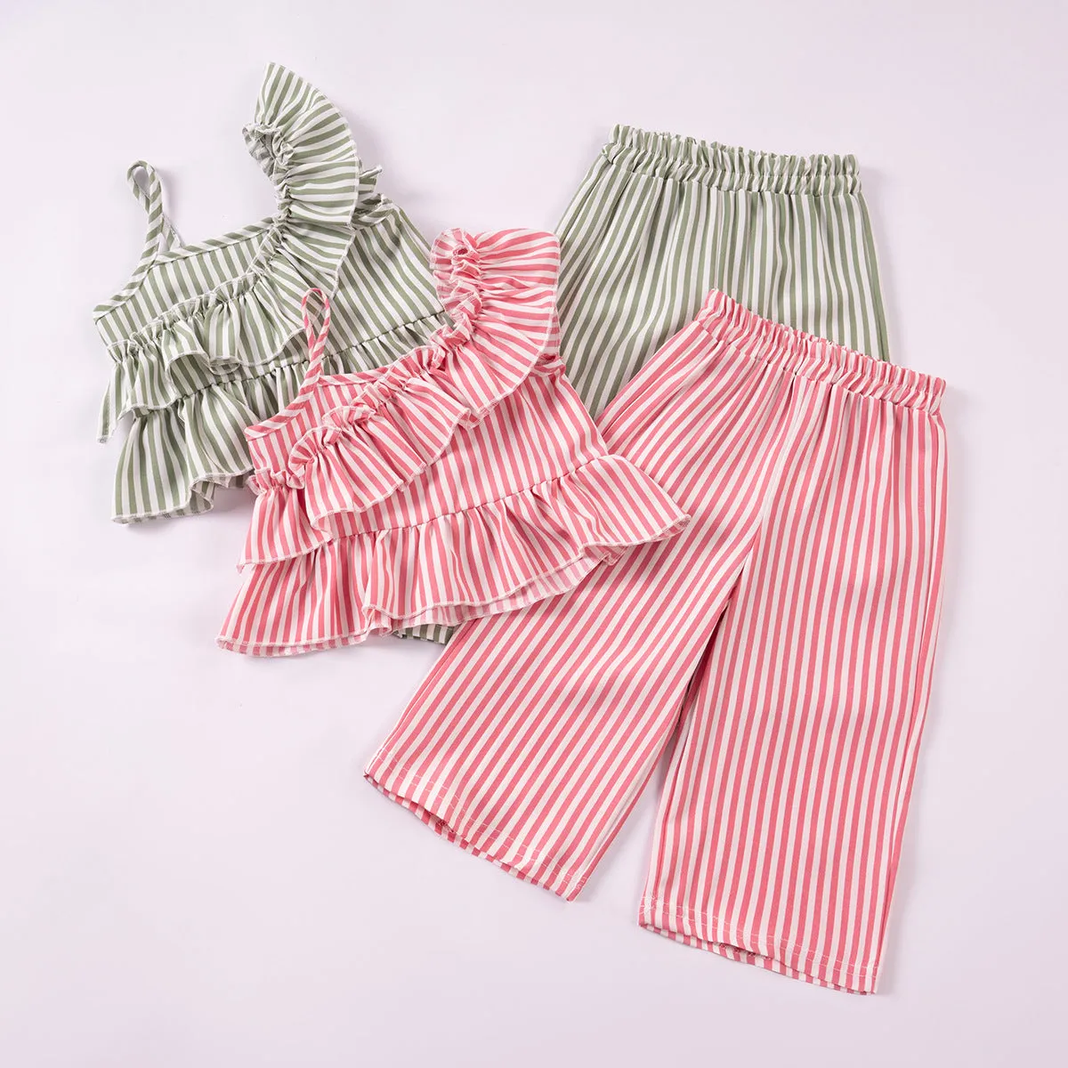 Girls striped spaghetti strap top and shorts two-piece set in emerald
