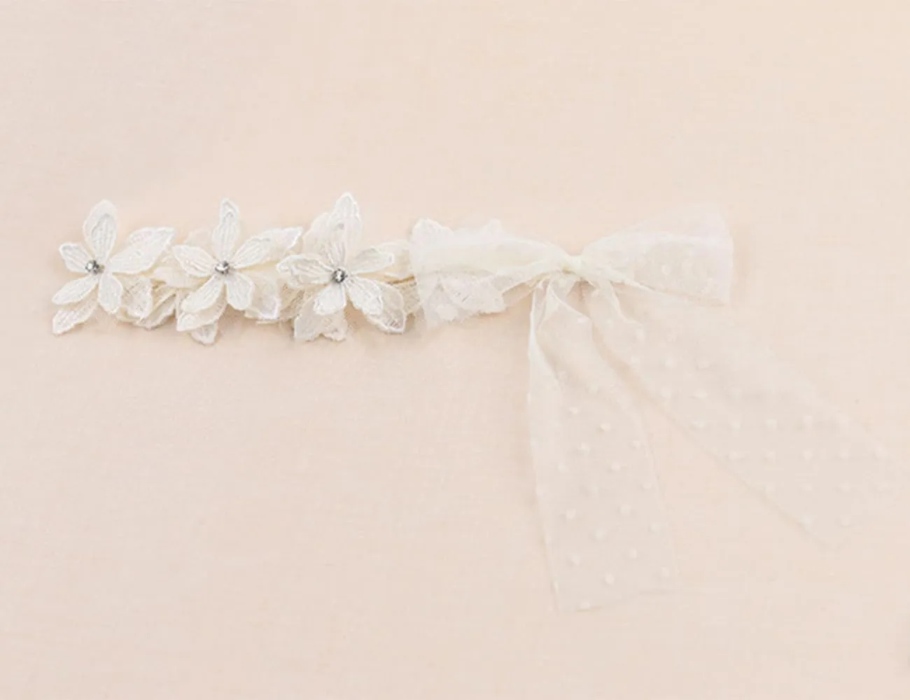 Baby girls cute bow-knot headband with lace floral design elastic non-toxic 8-22 inches