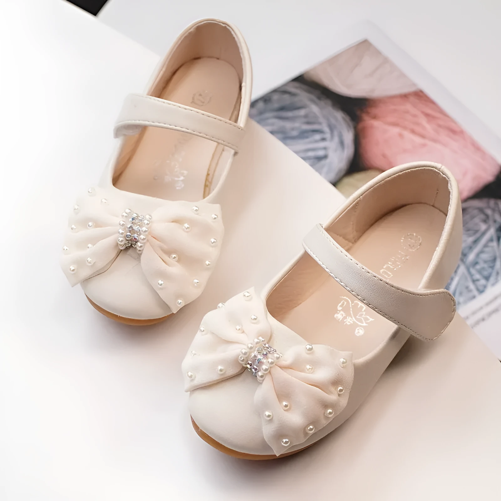 Princess bow girls' banquet dress shoes in pink with PU leather upper and Velcro fastening