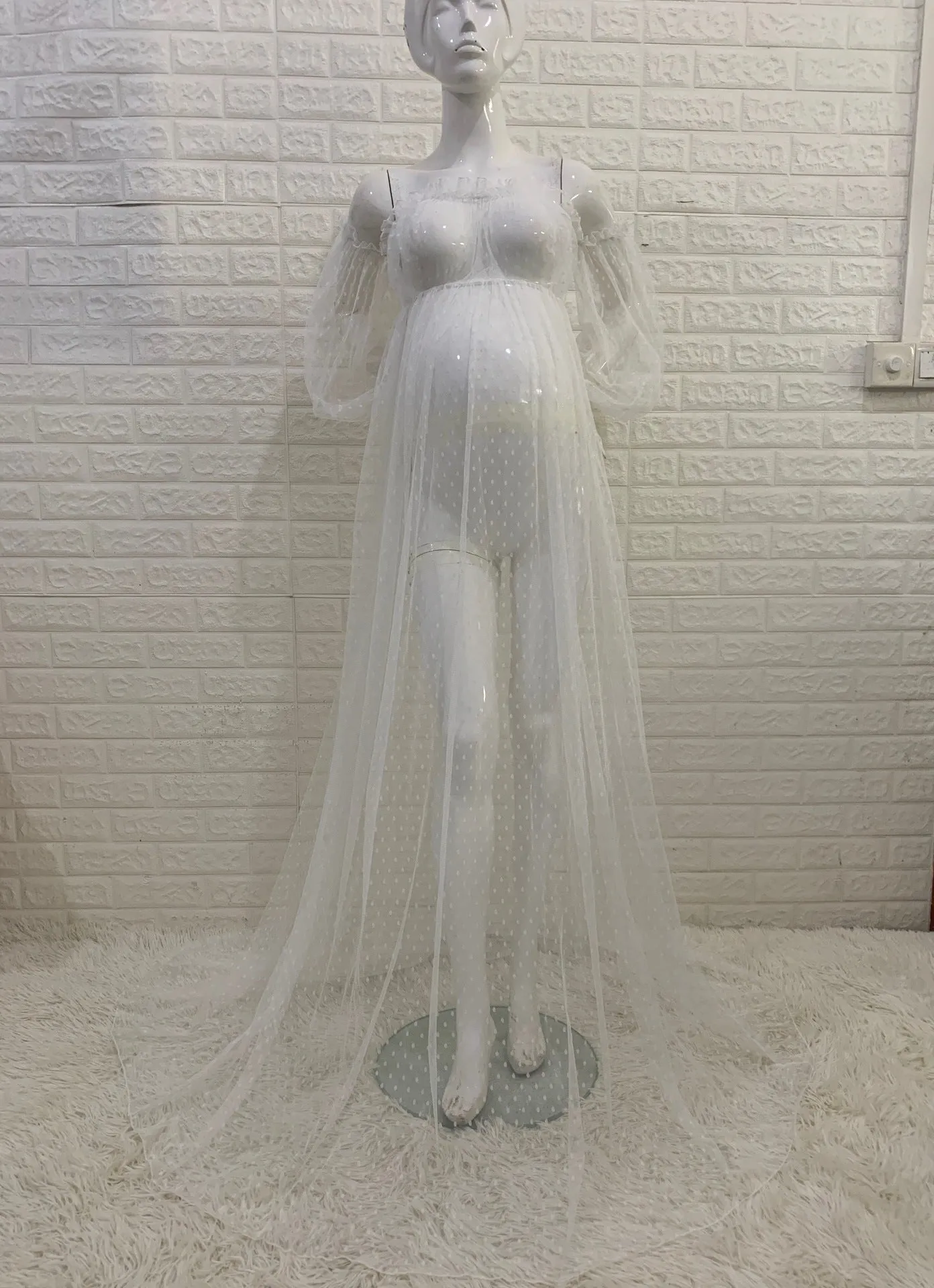 White dot mesh off-shoulder puff sleeve maternity dress with long skirt