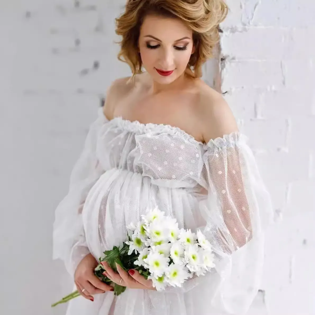 White dot mesh off-shoulder puff sleeve maternity dress with long skirt
