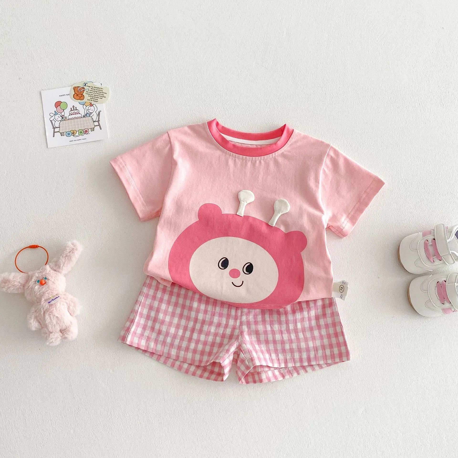 Girls' cotton cartoon T-shirt and plaid shorts two-piece set in avocado green and peach