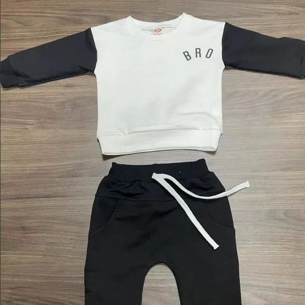 Boys' casual BUBS letter print cotton top and trousers set in gray on white background