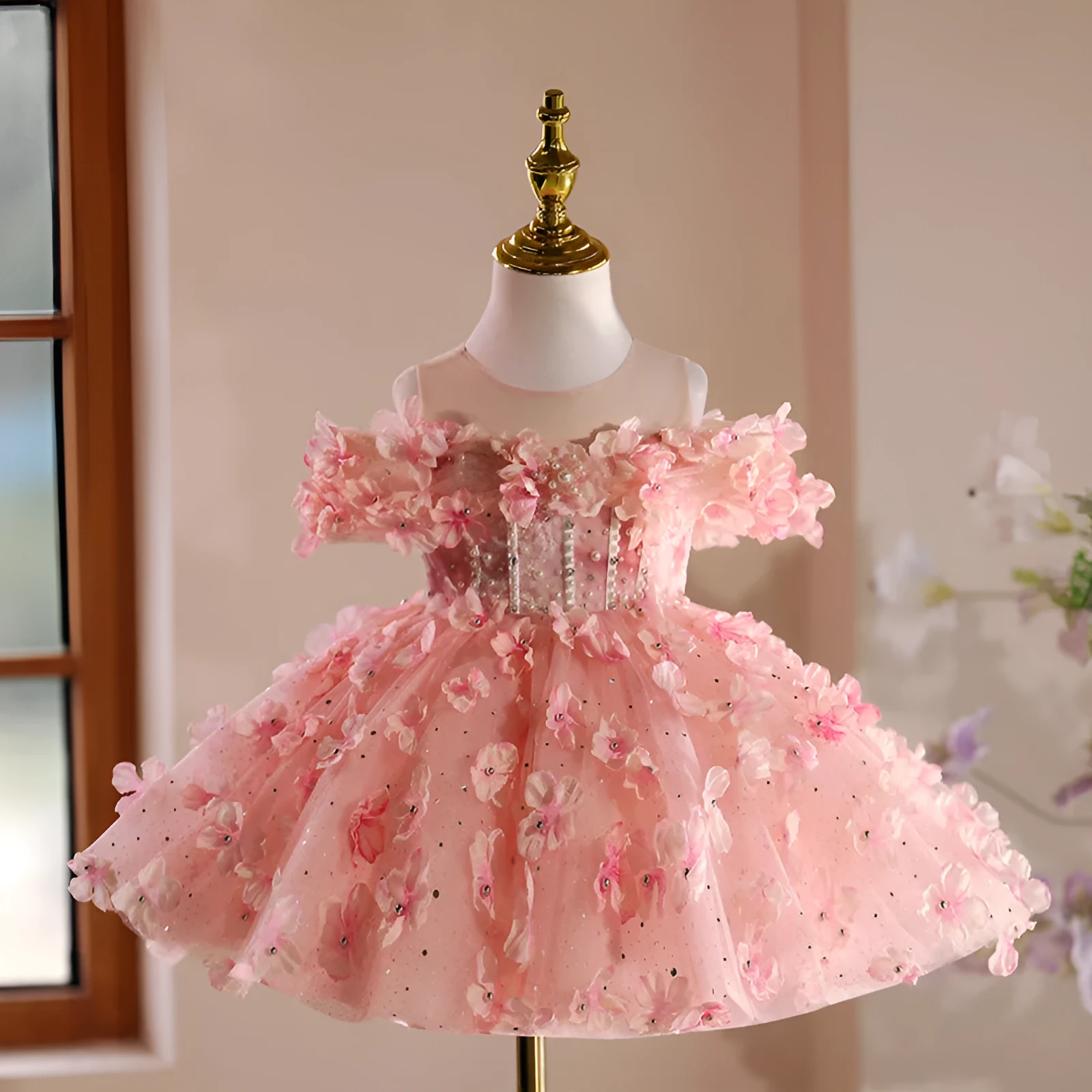 Pink girls' princess pettiskirt in polyester fibre with full layered skirt for 80-150cm height
