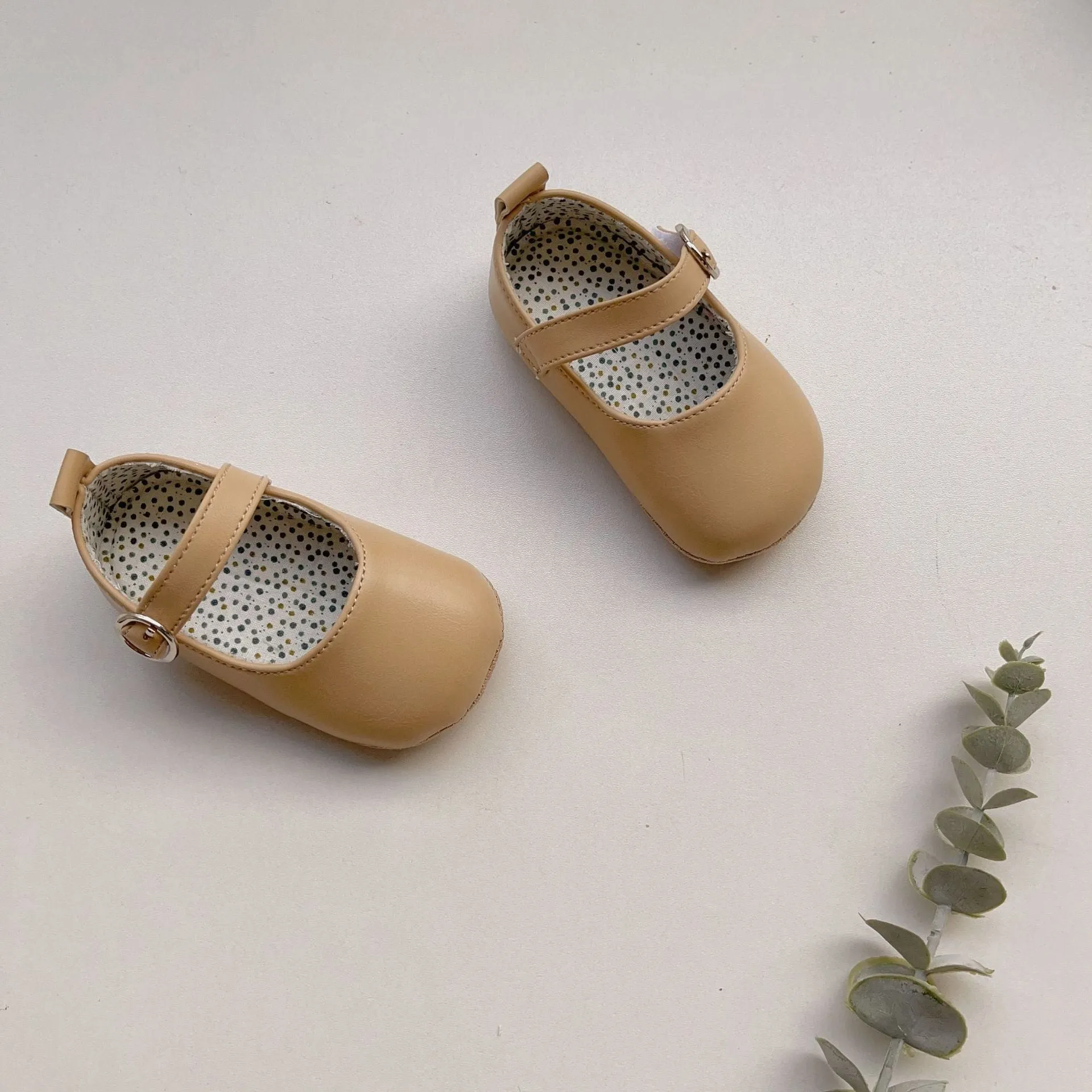 Baby girl toddler shoes with Velcro closure in light purple artificial PU leather, low-top design