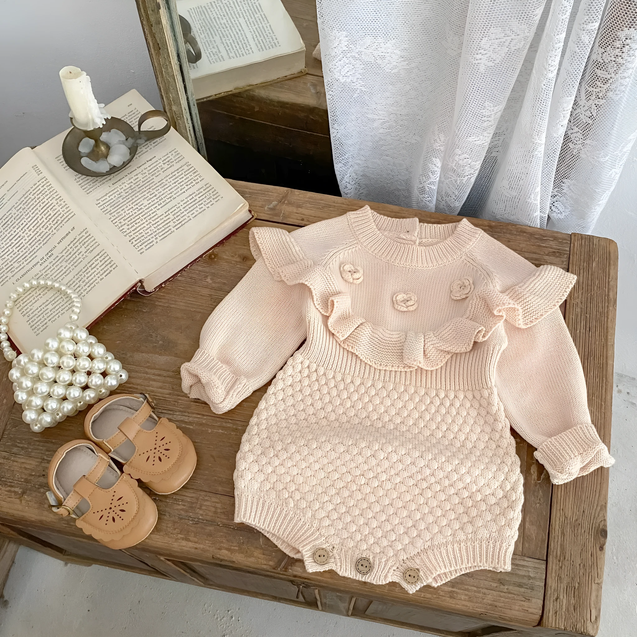 Baby hand crocheting flower pineapple plaid knitted wool long sleeve jumpsuit in stone powder for girls