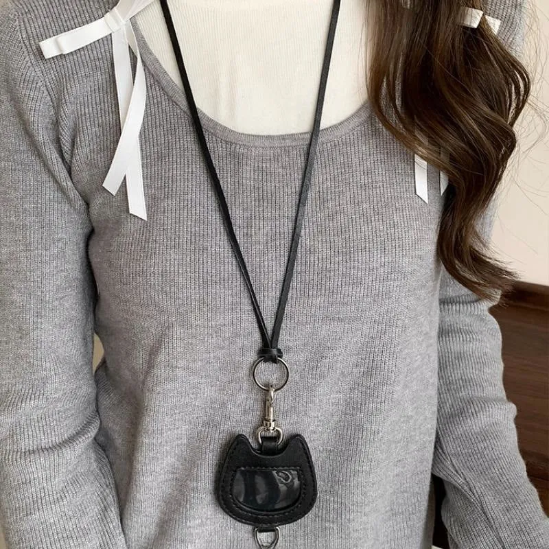 Mini coin purse necklace with heart shape, clavicle chain, black cat design, mixed materials, handmade pendant jewellery