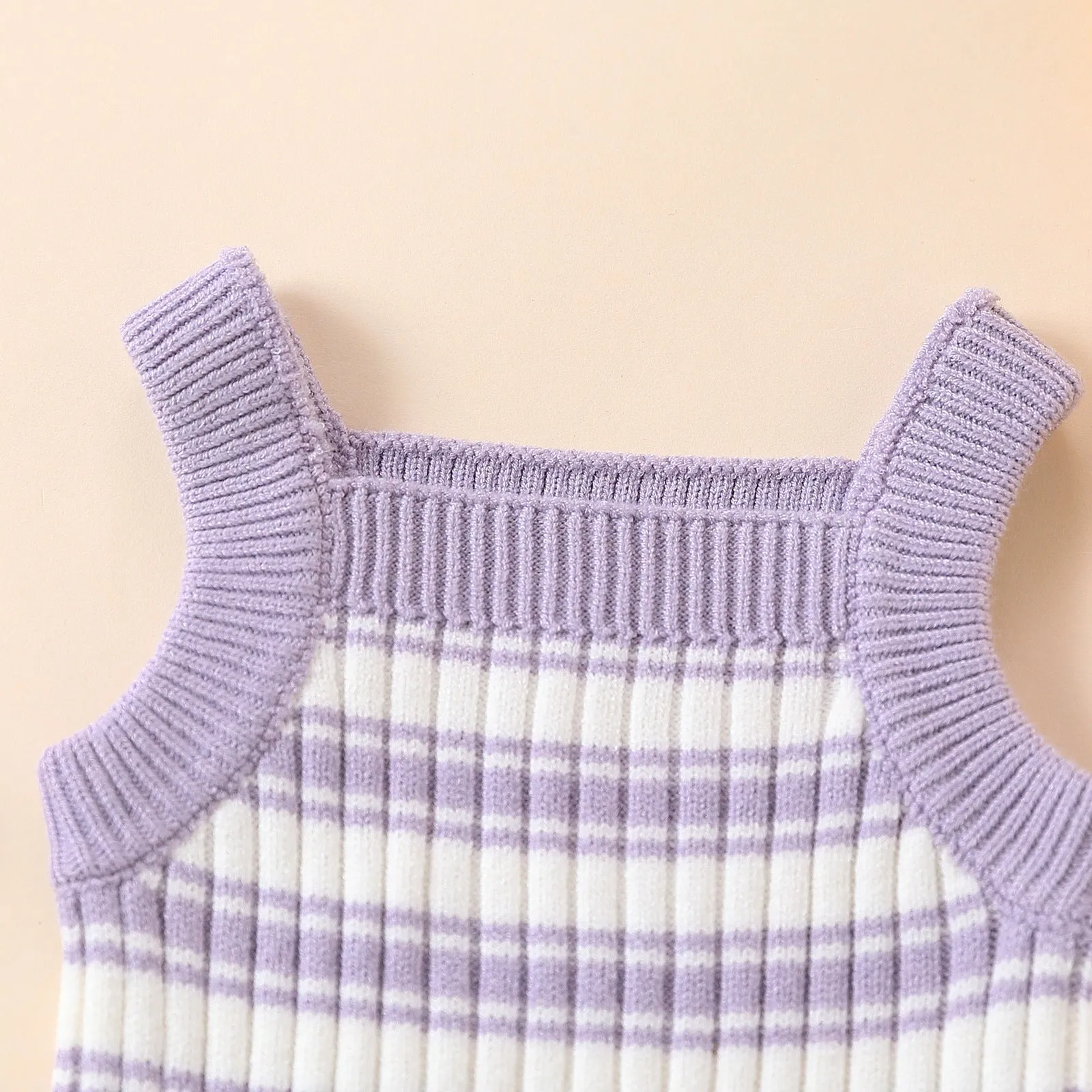 Girls violet floral two-piece polyester baby set, suitable for 0-18 months, front view