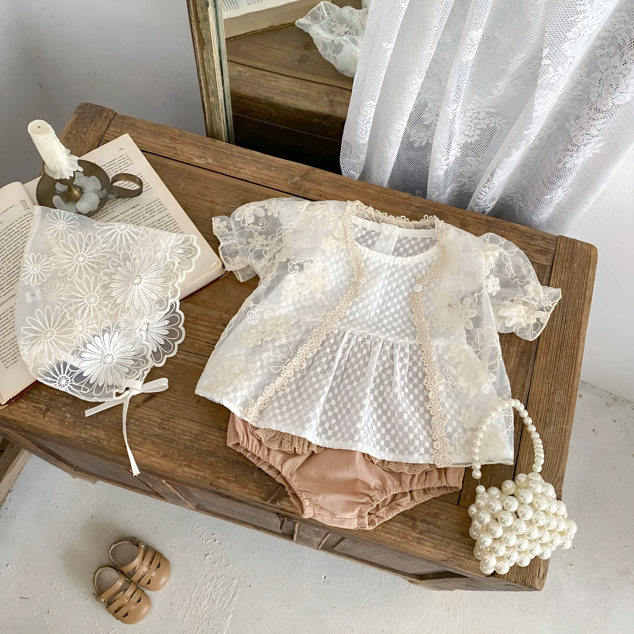 Baby girl flying sleeve top and bloomer shorts two-piece cotton set in creamy white with lace trim