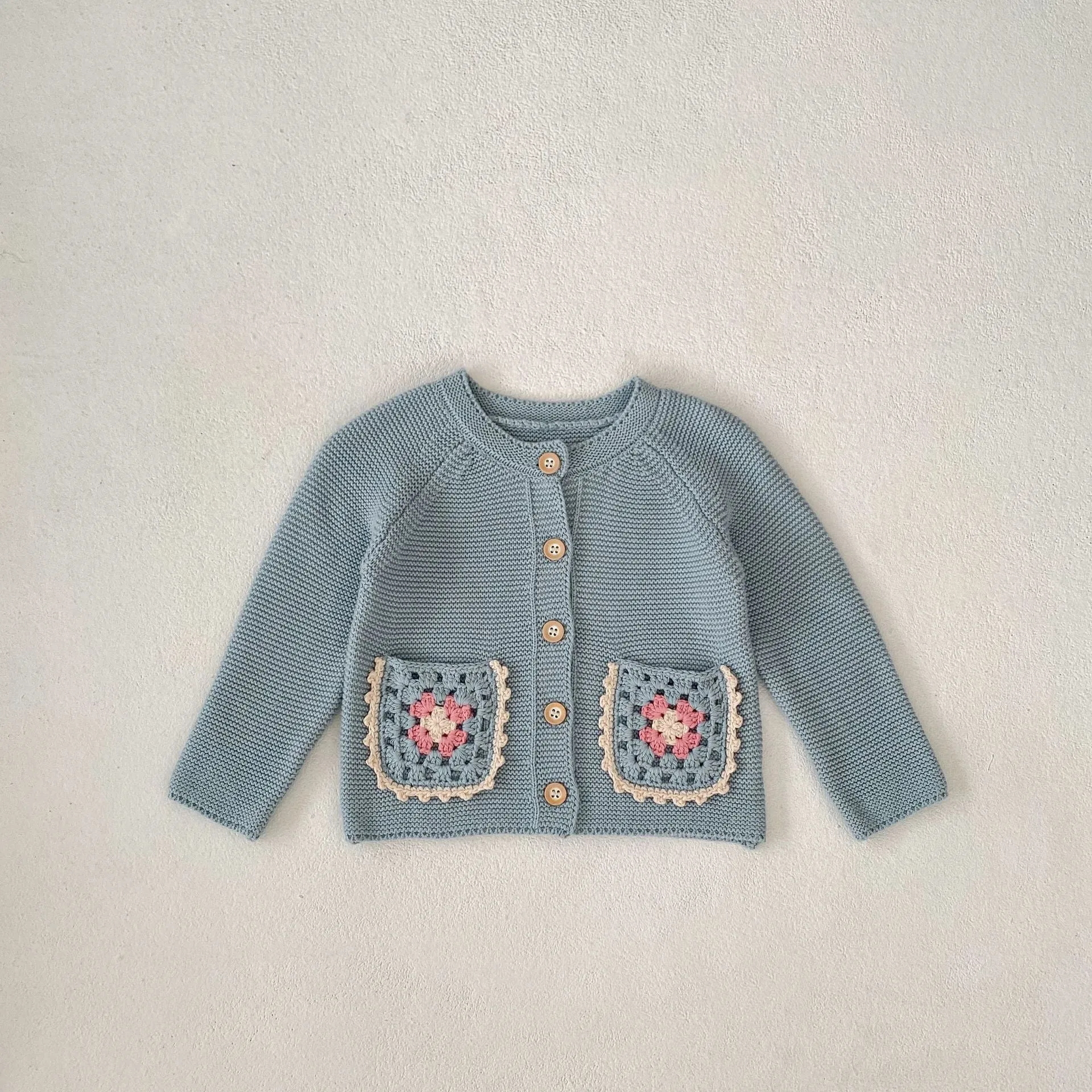 Children's Round Collar Sweater Cardigan Hand Crochet Hollow Flower Pocket Coat Smokey Blue Cotton Long Sleeve Cardigan for Girls Spring Autumn Single-Breasted Suitable Height 66-100cm Non-Hooded Trendy All-Matching Design