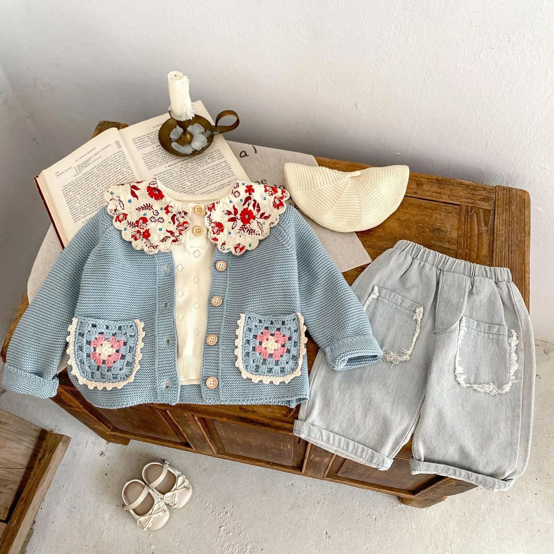 Children's Round Collar Sweater Cardigan Hand Crochet Hollow Flower Pocket Coat Smokey Blue Cotton Long Sleeve Cardigan for Girls Spring Autumn Single-Breasted Suitable Height 66-100cm Non-Hooded Trendy All-Matching Design