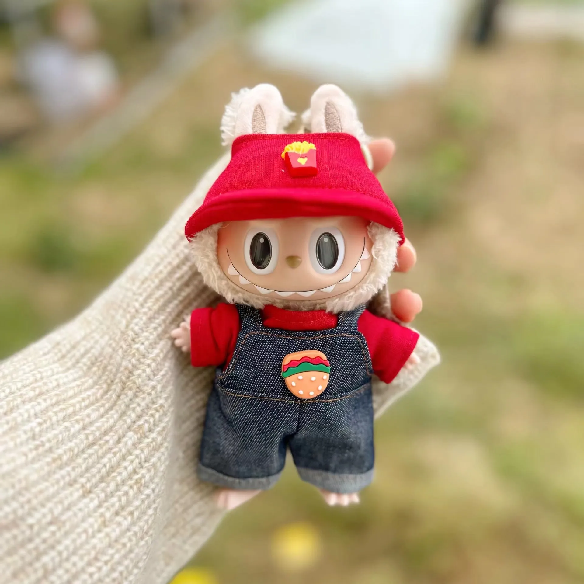 15cm doll clothes pendant in plush fabric, removable and washable, featuring a themed suit design for small dolls