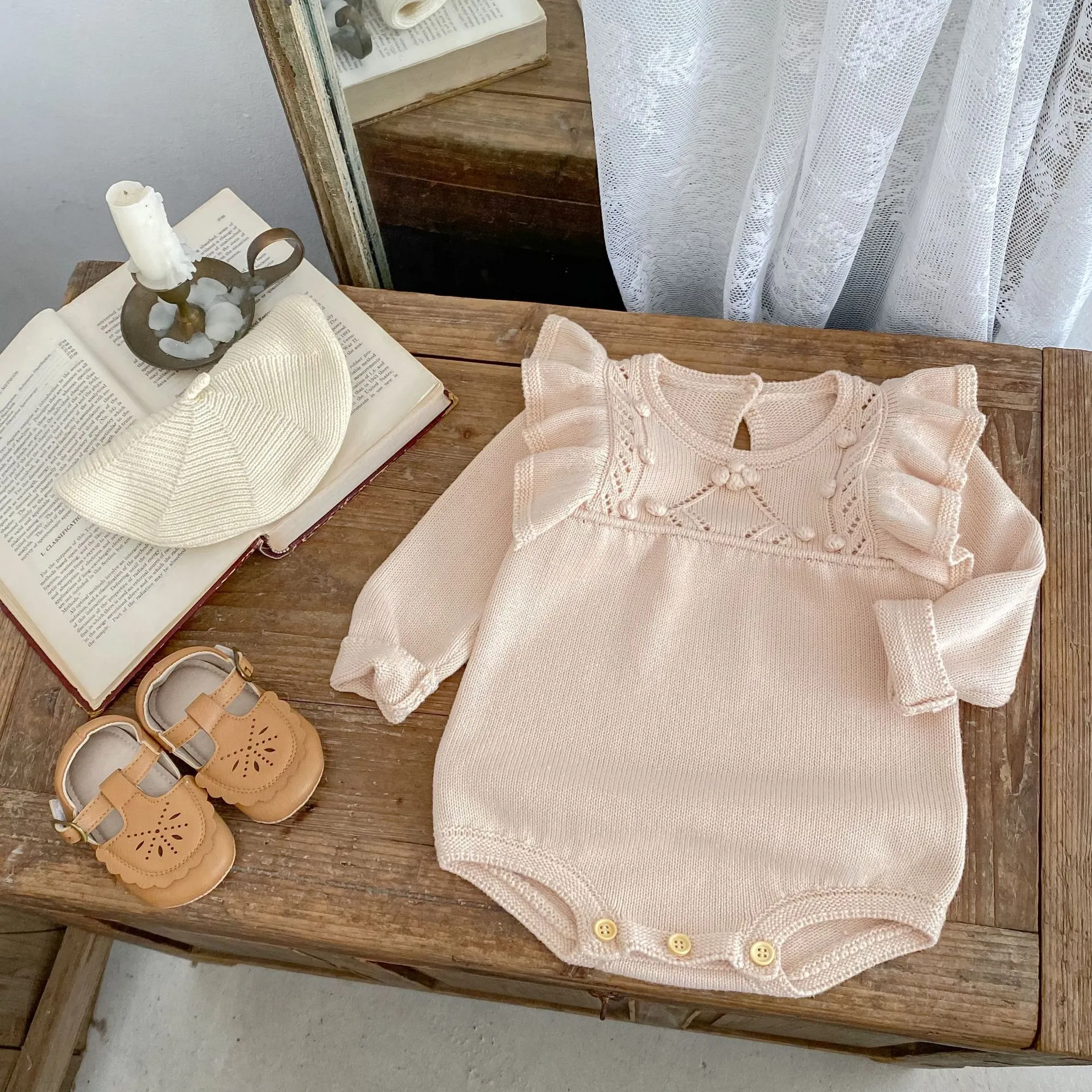 Girls stone powder cotton lace long-sleeved pullover top for heights 66-90cm