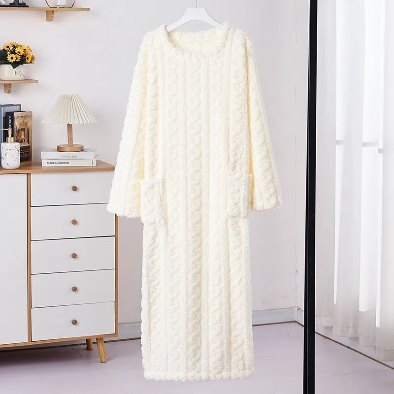 Thickened warm women's extra-long loose long-sleeved polyester pajamas in brown for winter