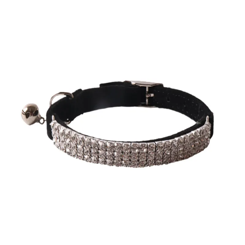 Flannel cat collar with elastic buckle and textured gang drill design in multiple colours.