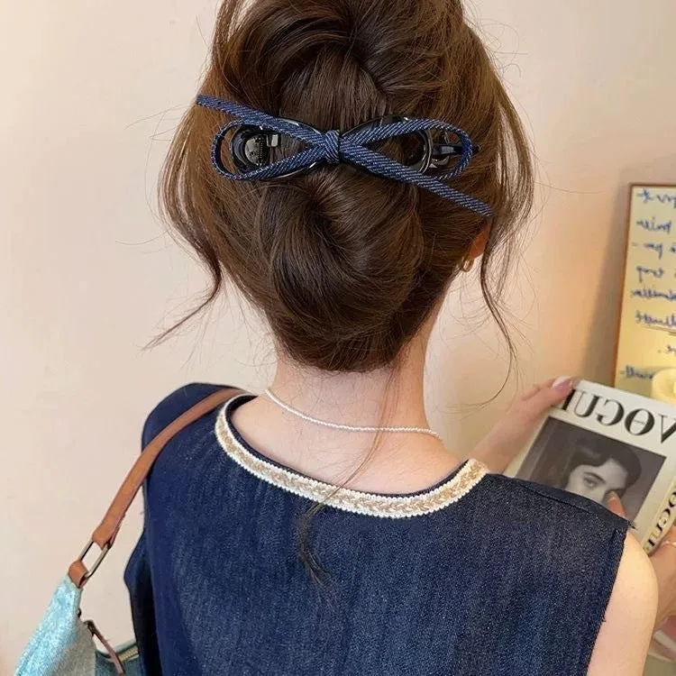 Triangle-shaped fabric and acrylic hairpin clip for women with plastic construction