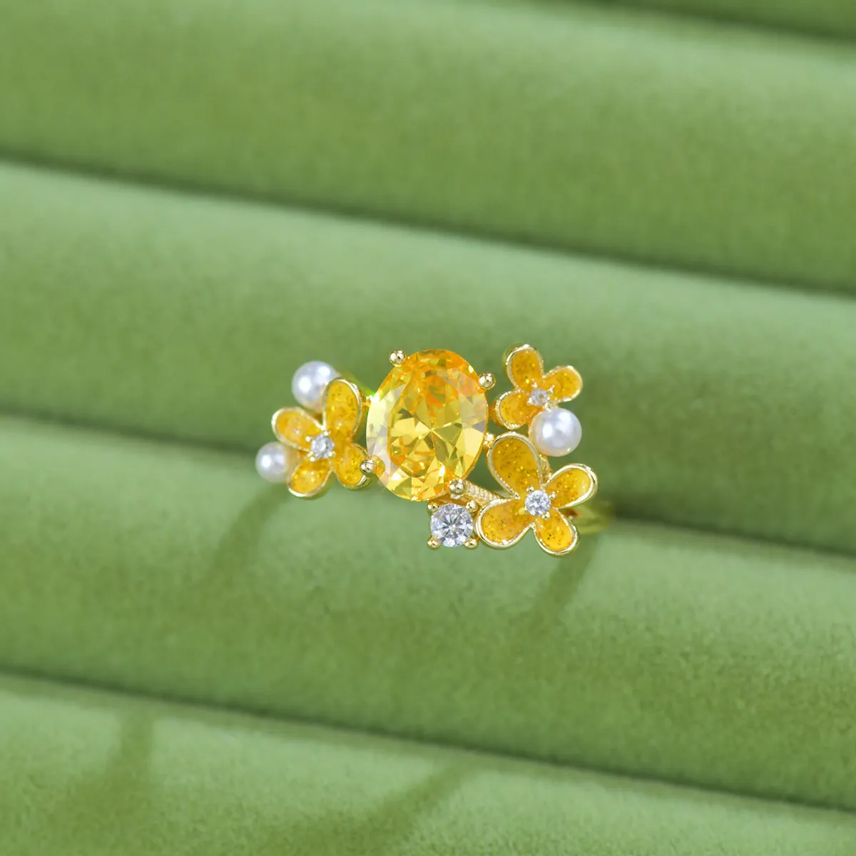 Flower pearl zircon open ring in yellow or light purple with floral design and adjustable opening