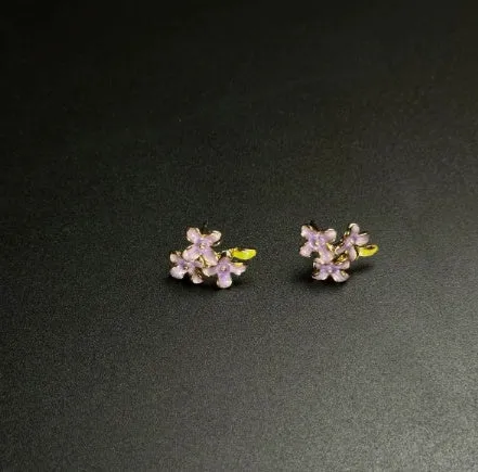 Galvanised geometric Chinese-style earrings with petal elements in zinc alloy