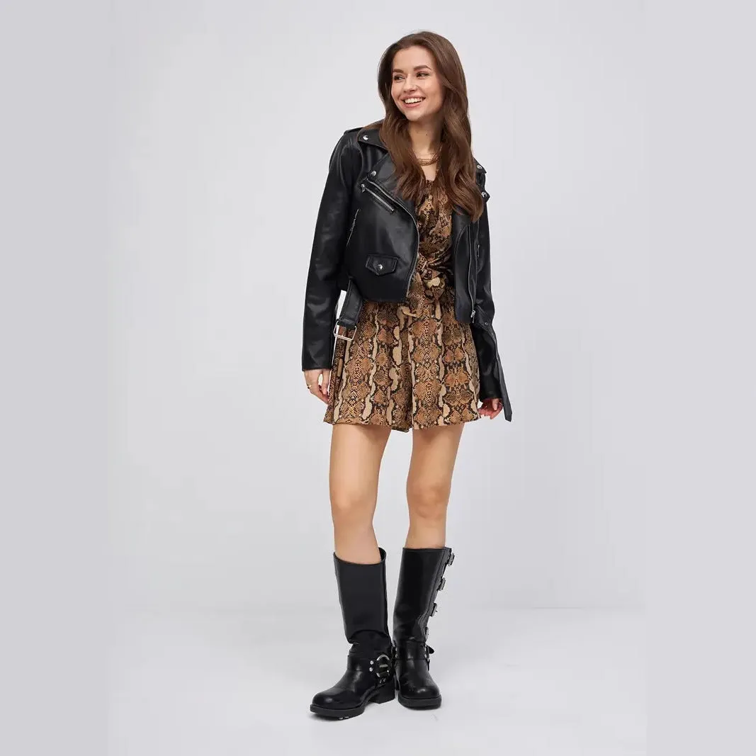 Black retro locomotive style women's jacket in PU imitation leather with regular sleeves