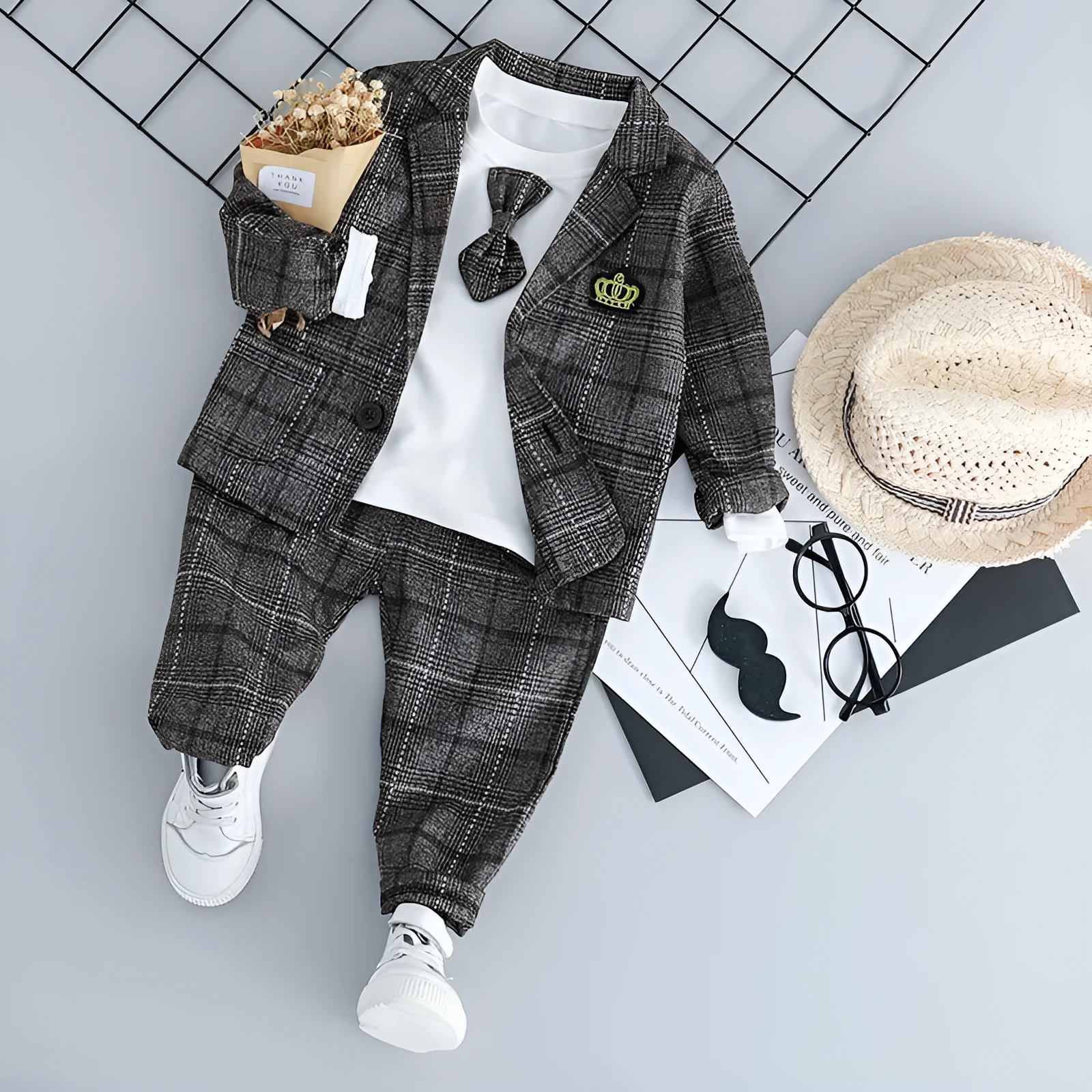 Children's three-piece cotton knit suit in coffee colour for boys aged 1-3 years