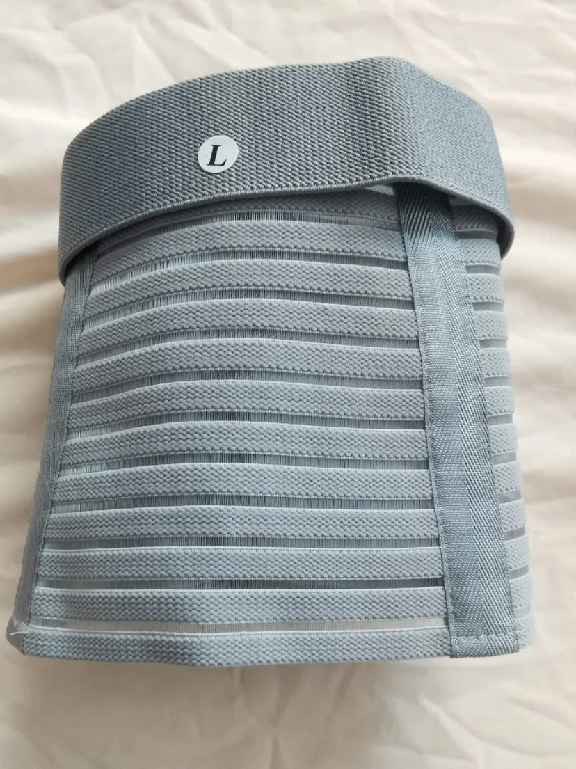 Adjustable maternity support belt with Velcro closure in elastic material for pregnancy abdominal support
