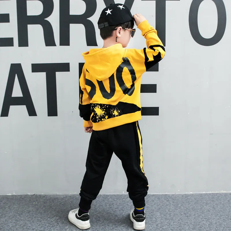Boy's black hooded cotton sports suit with Korean-style letter pattern and matching trousers