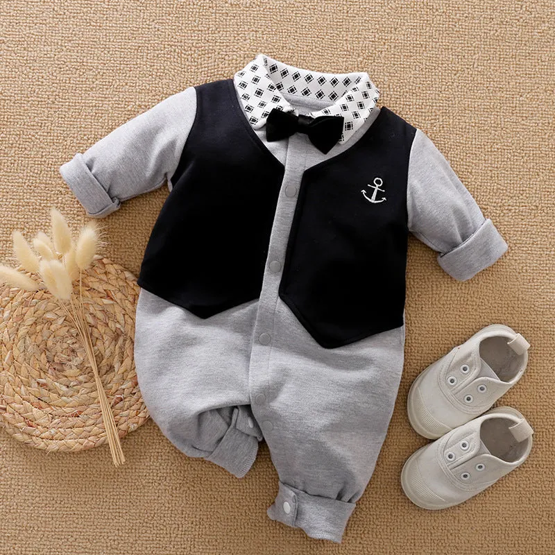 Gentleman-style long-sleeved cotton romper for a baby boy showing size chart