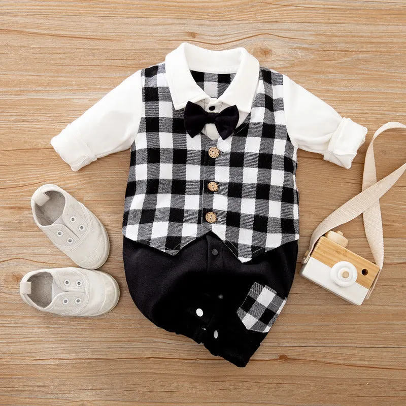 Gentleman-style long-sleeved cotton romper for a baby boy showing size chart