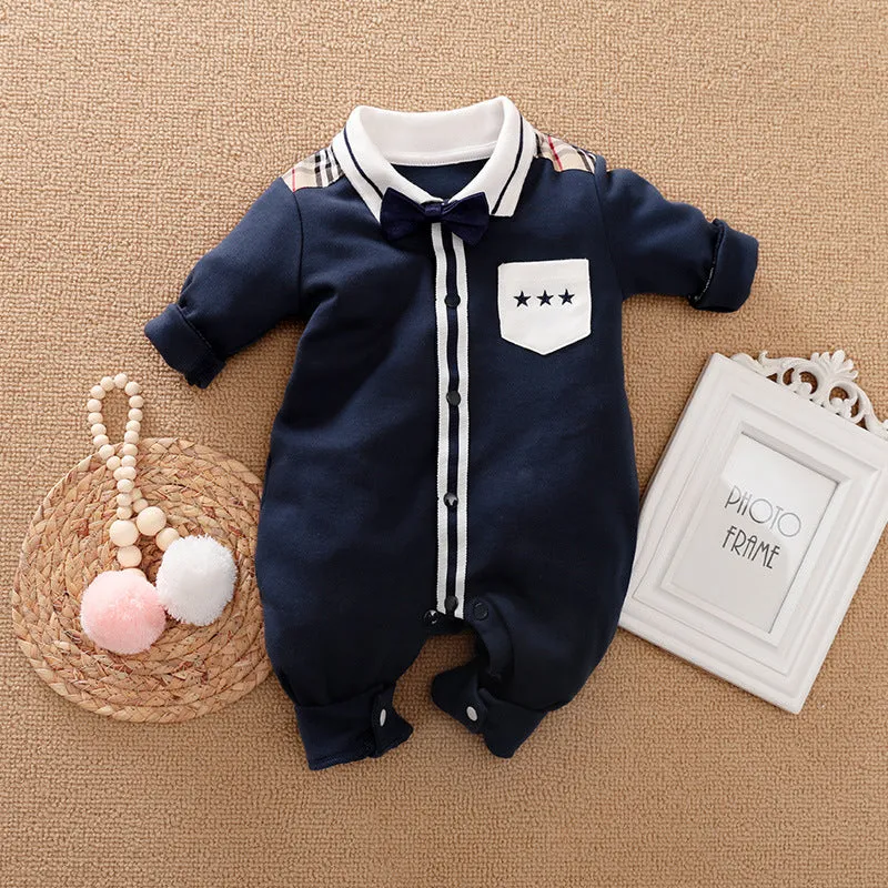 Gentleman-style long-sleeved cotton romper for a baby boy showing size chart
