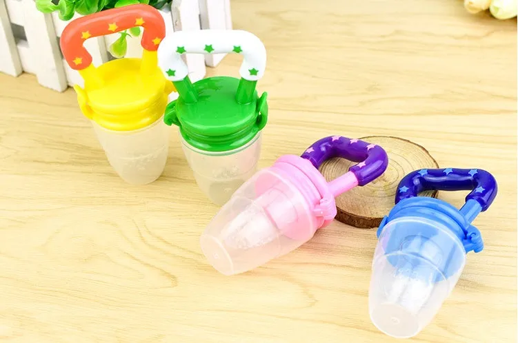 New baby silicone pacifier encapsulated food feeder in size M with blue silicone nipple