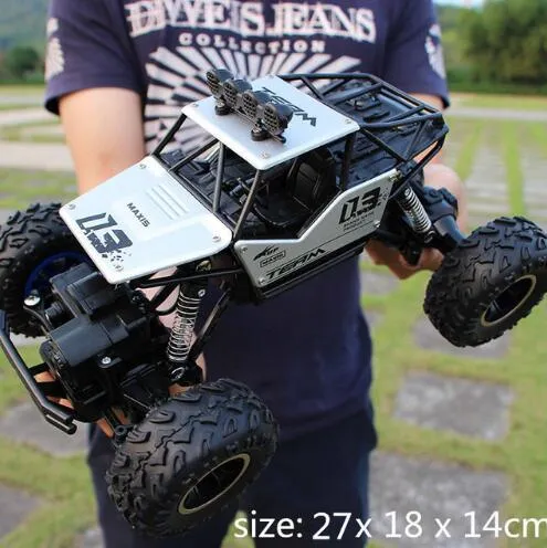 4WD RC buggy green red off-road truck 37x23x20cm with 2.4G remote control