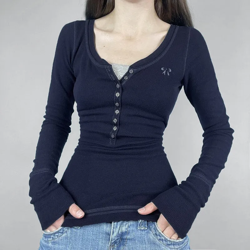 Fake two-piece semi-open buckle sweater in dark blue knitted cotton with lace, slim fit, street hipster style