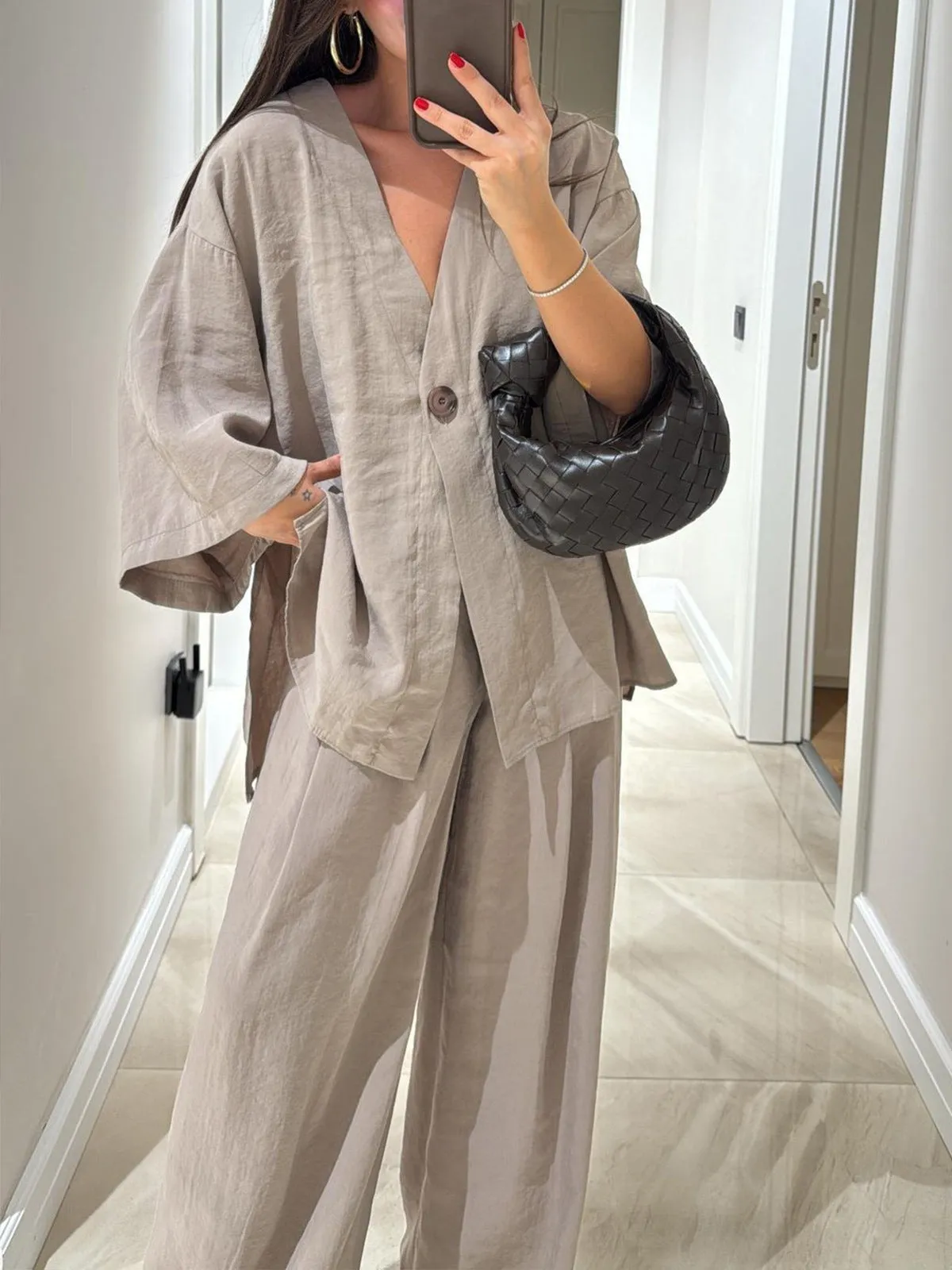 Women's solid colour polyester cardigan top and trousers set with zipper and button detail, long sleeves, commute style, available in six colours