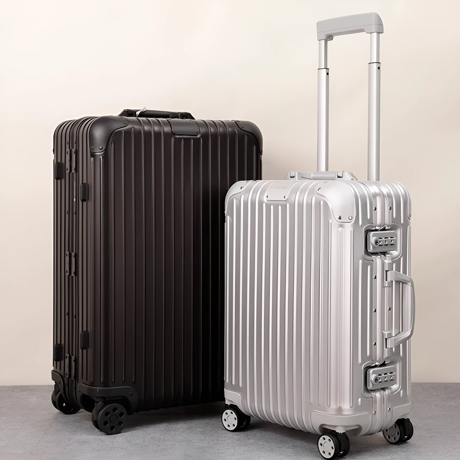 Alloy trolley case luggage with metal frame, universal wheels, solid colour, available in multiple sizes