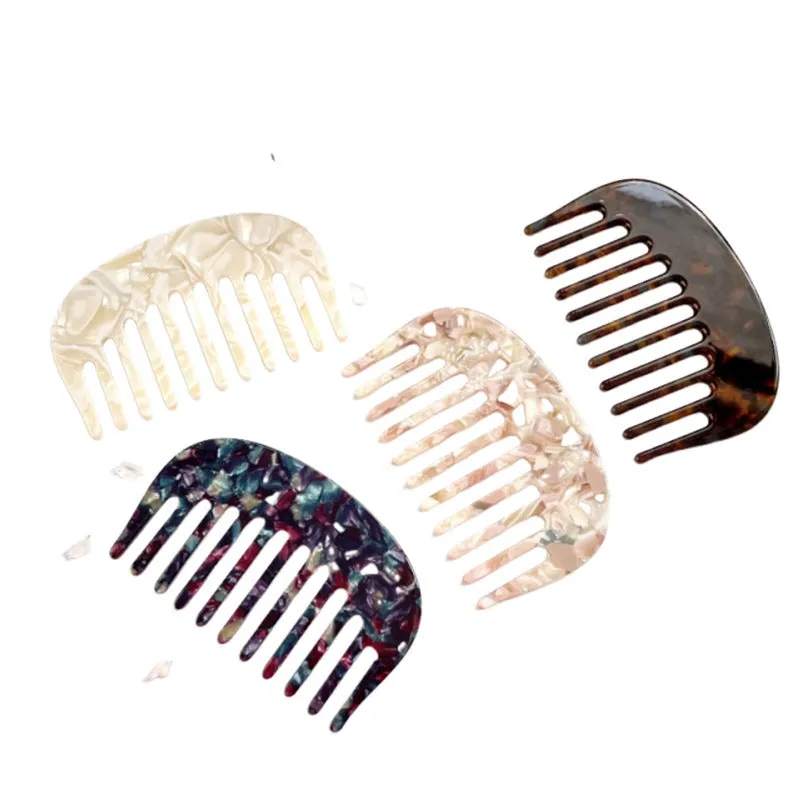 Acetate retro hair comb in cherry blossom powder colour, size 10x6.2cm, compact design
