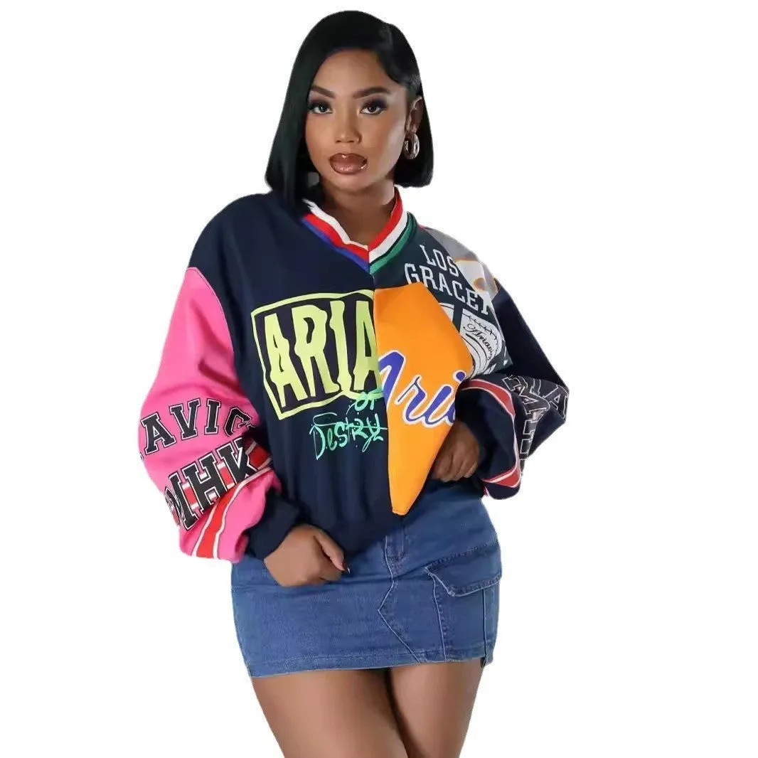 Women's loose V-neck sweatshirt with contrast letter print in blue colour, long sleeves, pullover style
