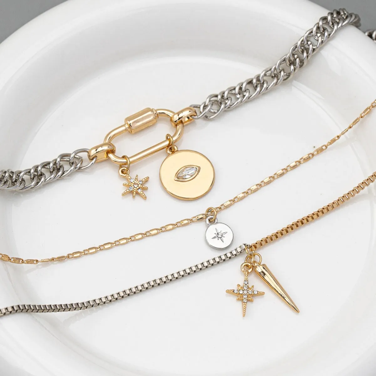 Multi-layer twin necklace for women with alloy electroplated ellipse pendant in clavicle chain style