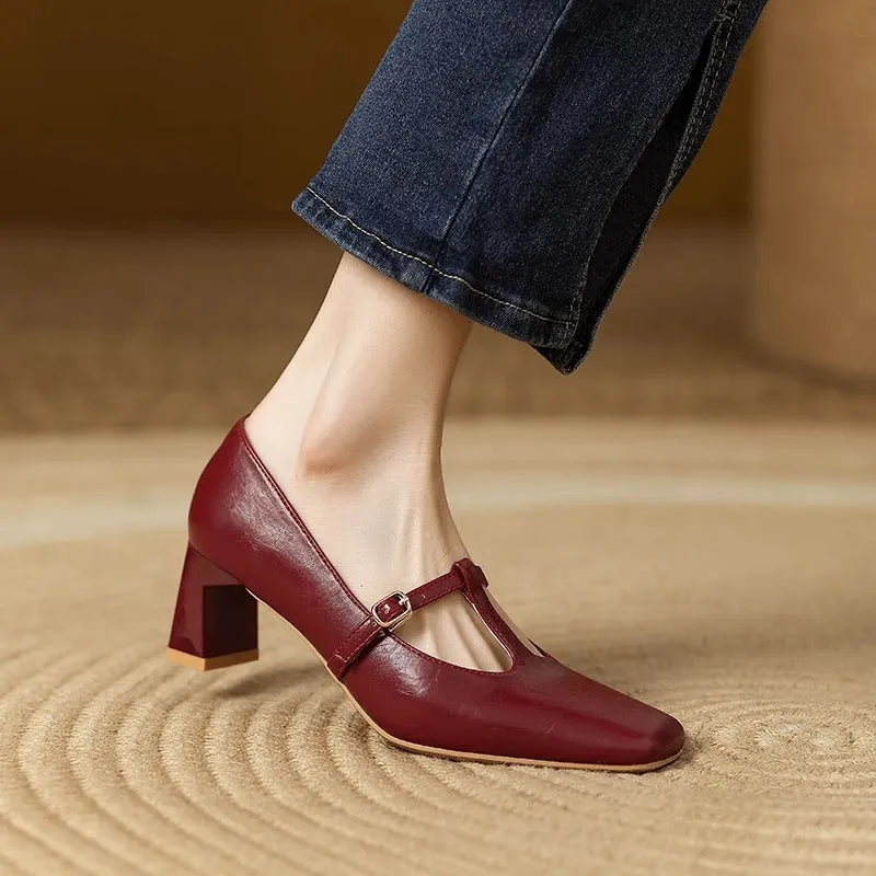 Square toe low-cut chunky heel Mary Jane shoes with buckle closure in apricot colour
