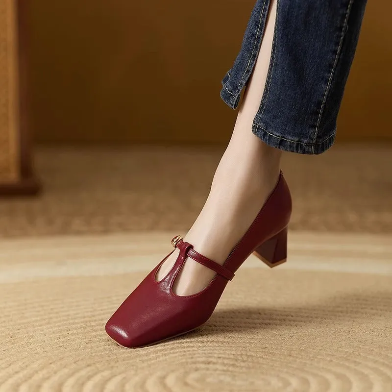 Square toe low-cut chunky heel Mary Jane shoes with buckle closure in apricot colour