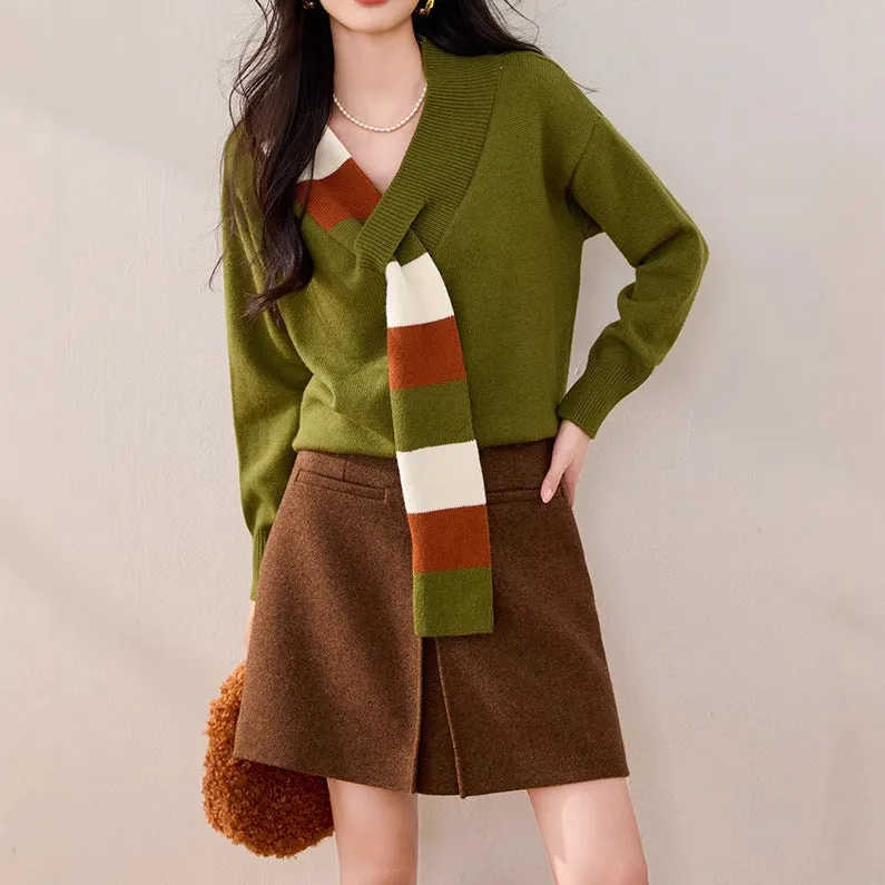 Niche women's striped V-neck fake two-piece pullover sweater in green and red colours, loose fit knit top