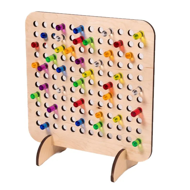Montessori wooden wire-wrap board with 100 light guide rods in six colours for children aged 3-6