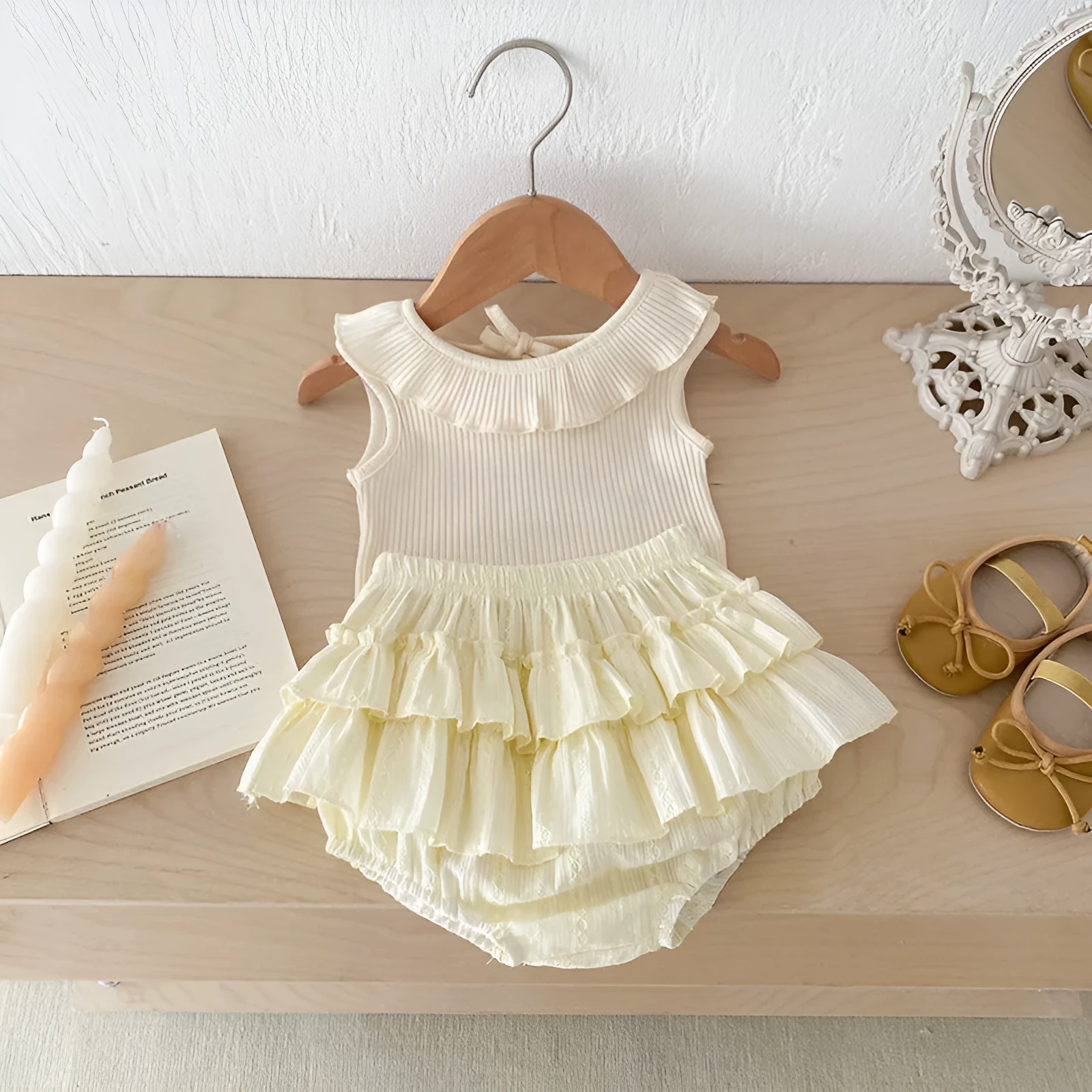 Beige cotton girls summer set with sleeveless ruffled collar top and double-layer bud-waisted shorts