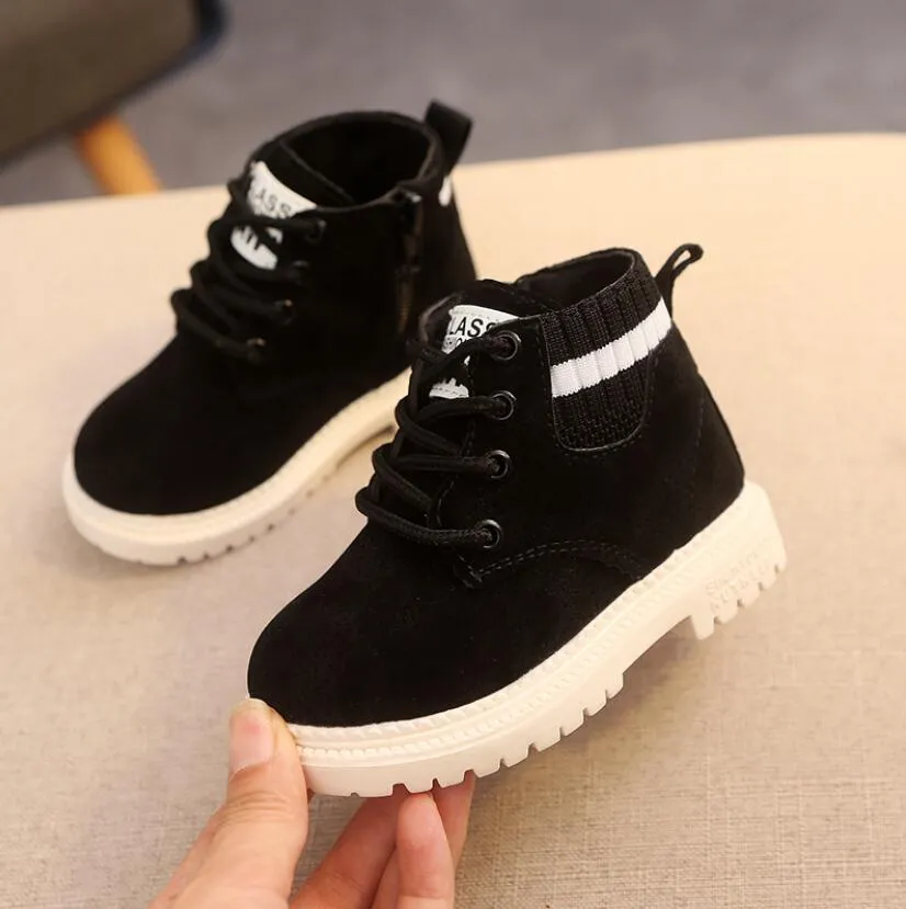 Children's Martin snow boots in synthetic leather with side zipper, solid colour, low cylinder design