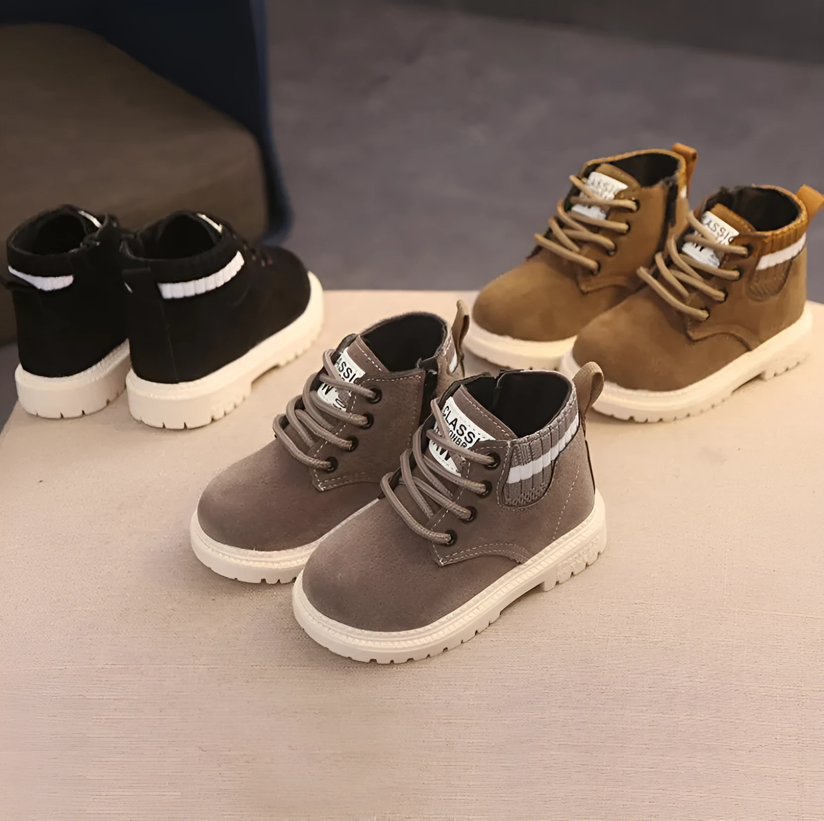 Children's Martin snow boots in synthetic leather with side zipper, solid colour, low cylinder design
